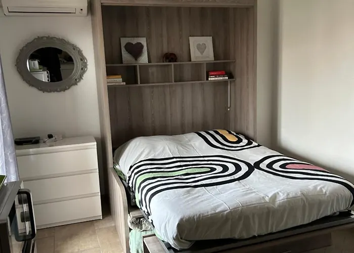 Studio Climatise Proche Port Et Plages