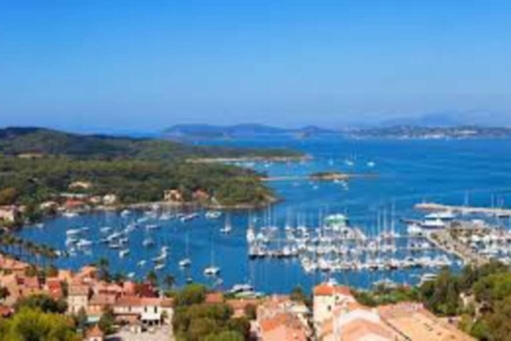 Climatise Proche Port Et Plages